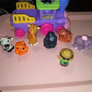 Fisher Price Little People Purple Zoo Train w/ Safari Guide & Animals
